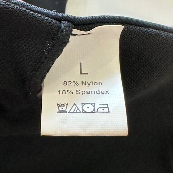 Women Bikini Swimsuit NWT Large Black 2 Piece Triangle Gold Chain Strap Tie Side - Picture 5 of 6